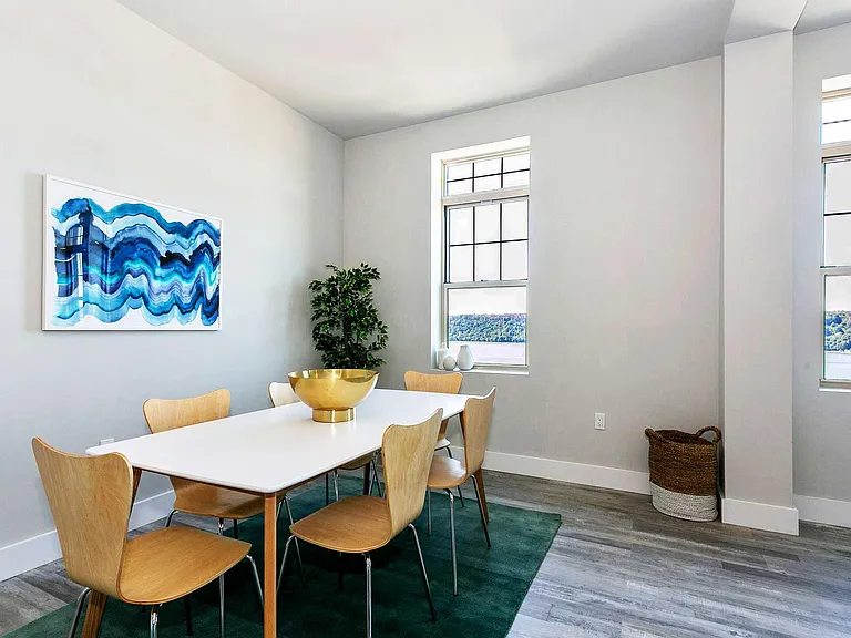 Hudson Blue — Photo 16