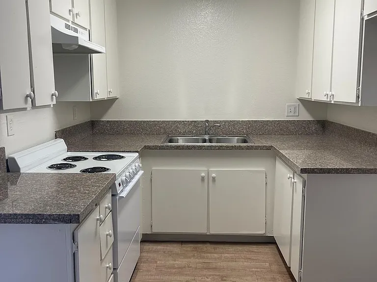 8856 Willis Ave #5 — Photo 2