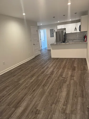 2117 N Front St #3 Photo 1