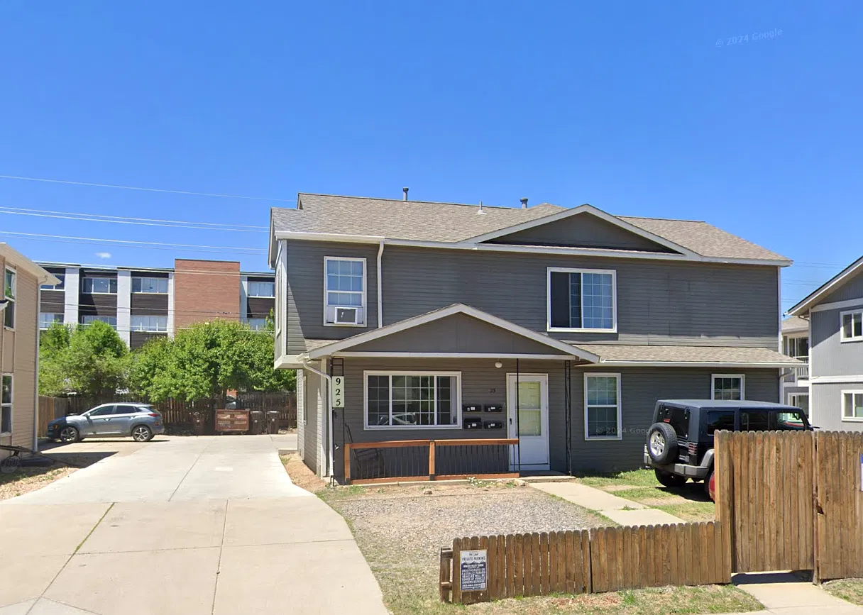 3 bed, 1.5 bath, 1000 sqft, $3,570 — Photo 1