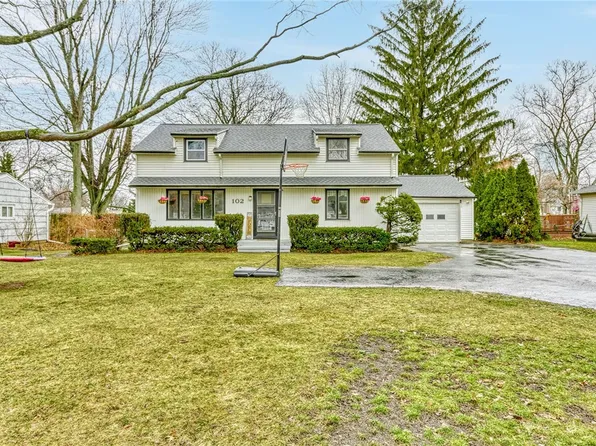 102 Nichols St, Spencerport, NY 14559