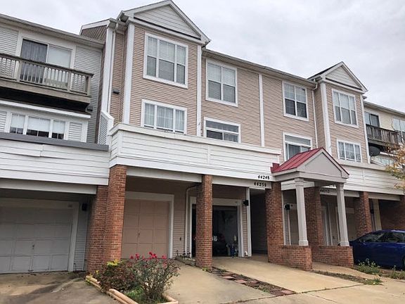 3rd image of 44250 Mossy Brook Sq
