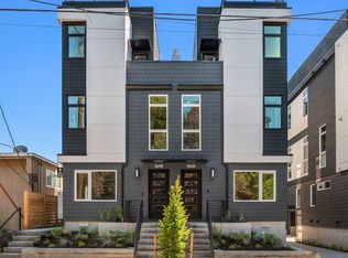 1225 B N 47th St, Seattle, WA 98118