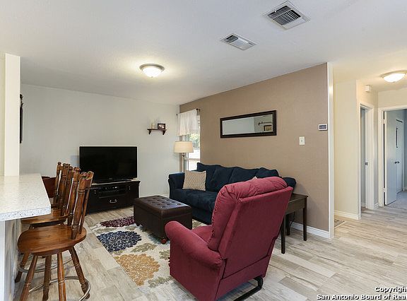 4th image of 4803 Casa Grande St