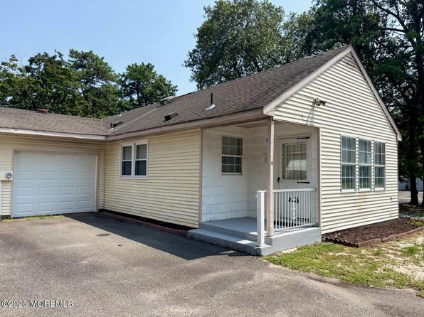14 Canton Dr APT A