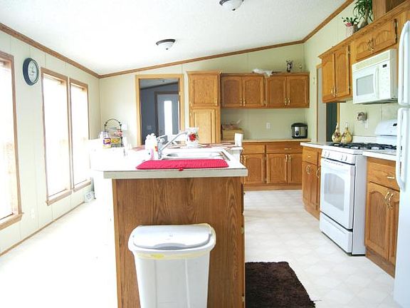 5th image of 9966 Swem St NE
