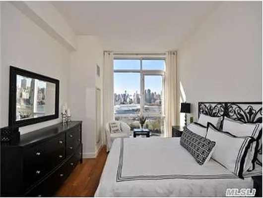 Sold by Douglas Elliman | media 21