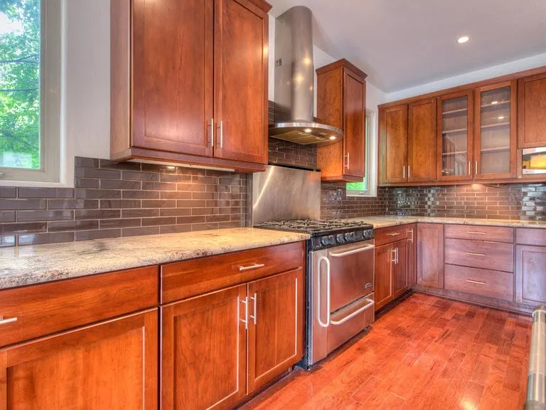 605 Peacock Ln #C — Photo 6