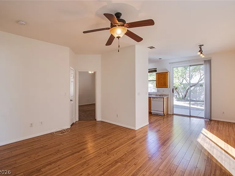 8836 Iron Hitch Ave — Photo 4