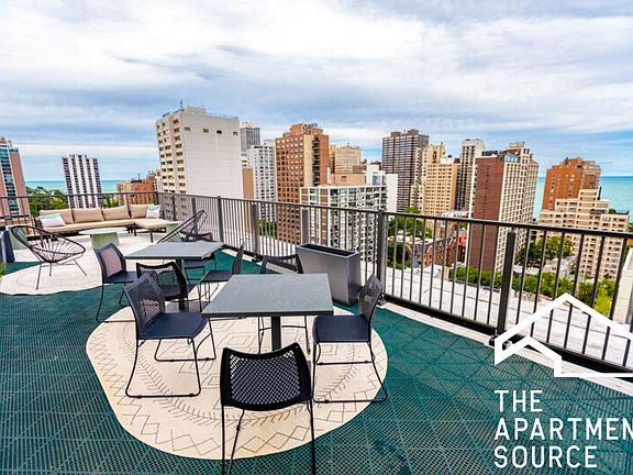 5th image of 1350 N Dearborn St #19M
