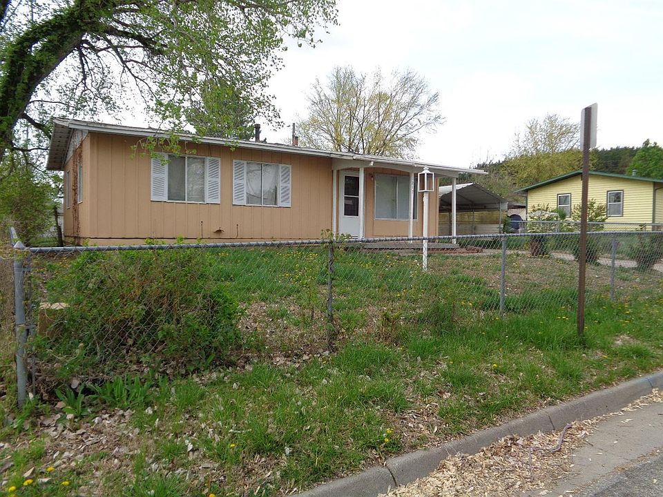 2nd image of 1217 Marshall Dr