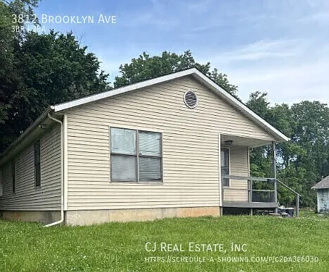 3812 Brooklyn Ave — Photo 1