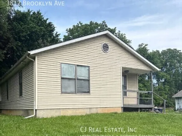 3812 Brooklyn Ave, Kansas City, MO 64109