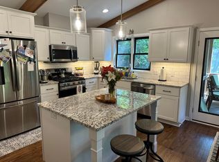6065 Chaska Rd, Shorewood, MN 55331