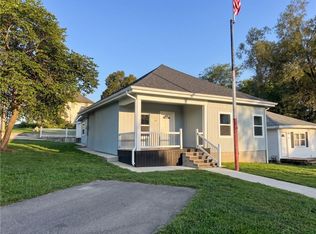 300 W 7th St, Trenton, MO 64683