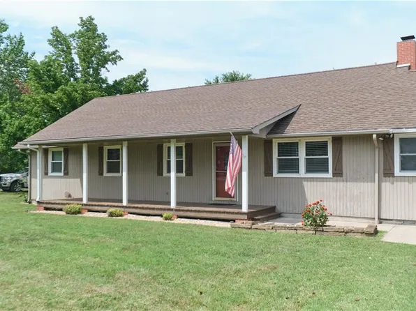 3001 E 16th St, Pittsburg, KS 66762