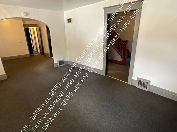 3rd image of 61 Ivanhoe Rd
