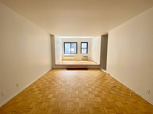 Rented by Compass | media 16