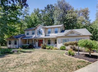75 Forest Mill Ln, Akron, OH 44319