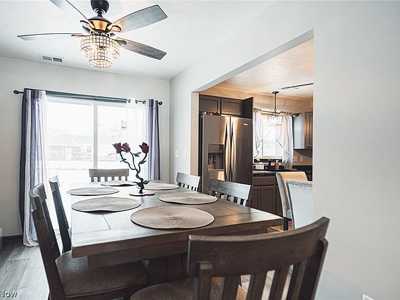 4th image of 644 Chapel Ln