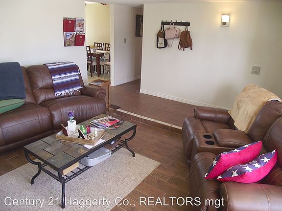 3rd image of 10432 Gaius Dr