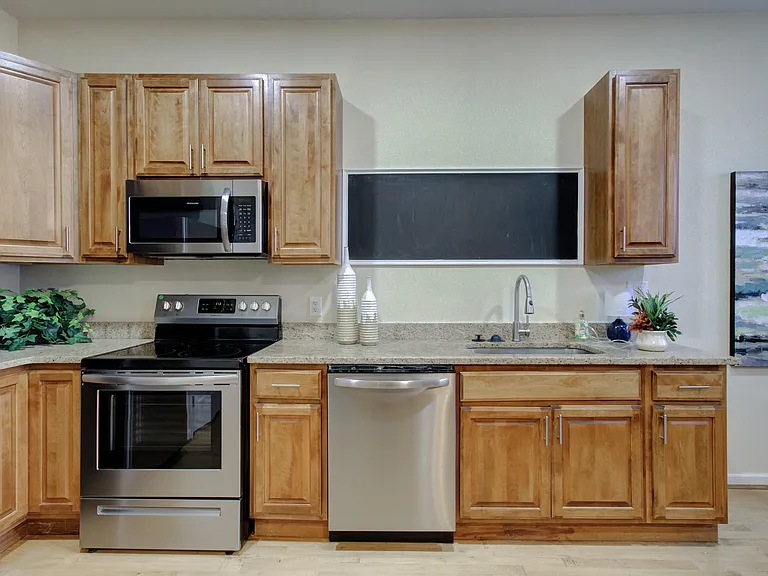 Garland Rodes Apartments — Photo 12