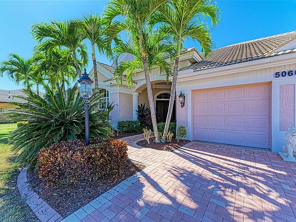 5th image of 5060 Robinsong Rd