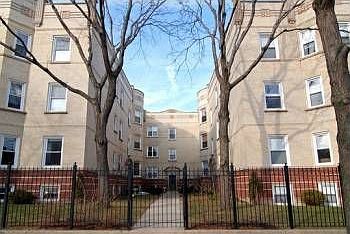1st image of 1440 W Carmen Ave #3
