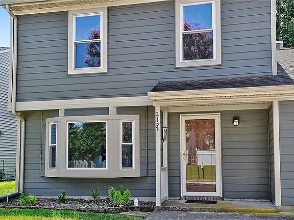 3rd image of 2137 Fort Belvoir Dr