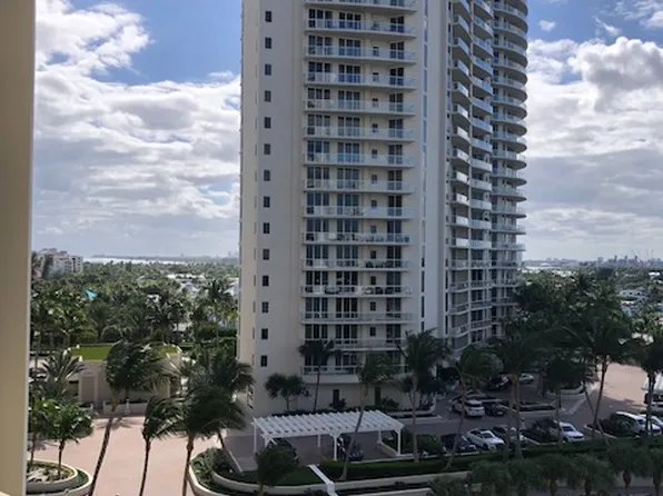 2800 N Ocean Dr, West Palm Beach, FL