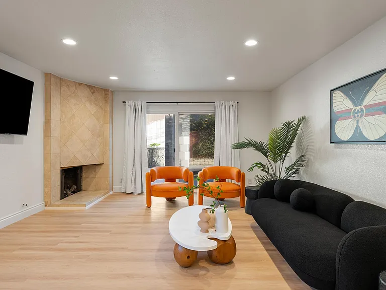 12464 Sanford St — Photo 9