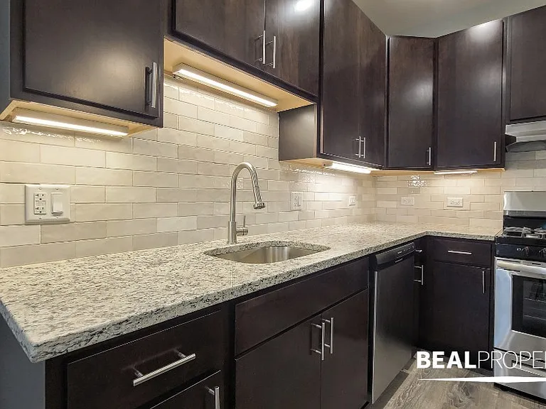 1140 Maple Ave #3 — Photo 9