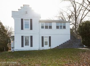 102 Cass St, Lemont, IL 60439