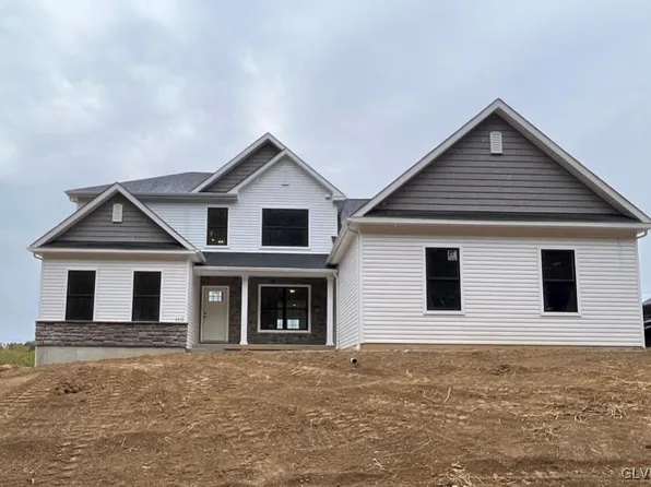 4410 Maple St #6, Schnecksville, PA 18078