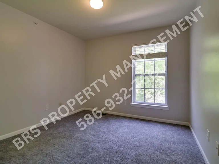 25675 Maritime Cir N — Photo 13