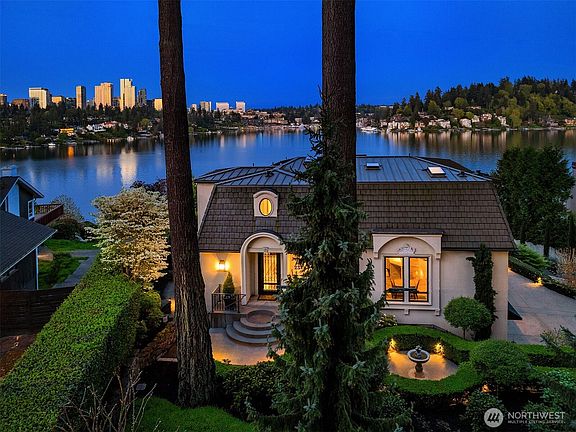 2nd image of 232 Overlake Drive E