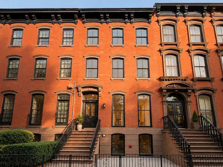 615 Hudson St #2 — Photo 8