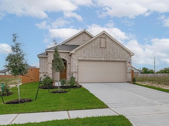 2nd image of 730 Marion Pl
