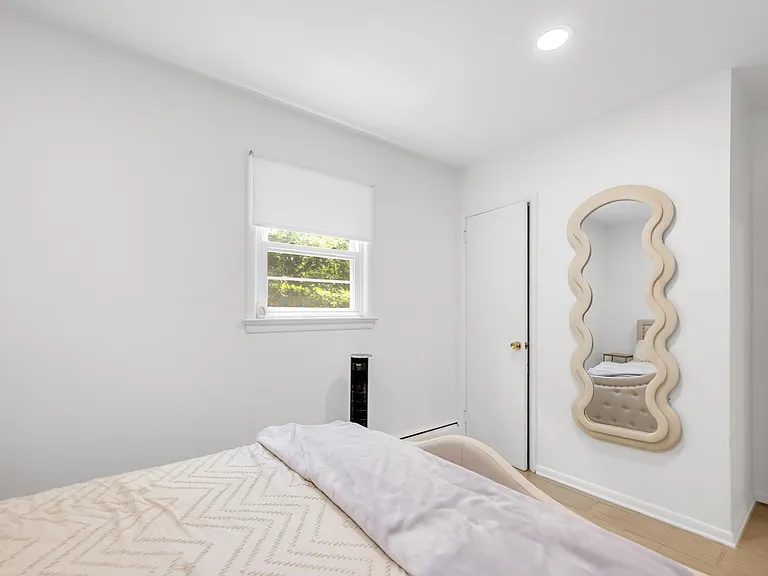 831 Prospect St — Photo 25