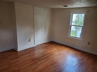 5195 Main St APT 4, Stephens City, VA 22655