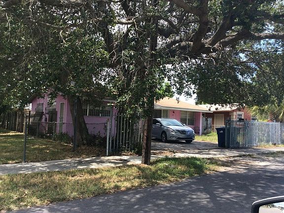 3rd image of 1711 NW 153rd St