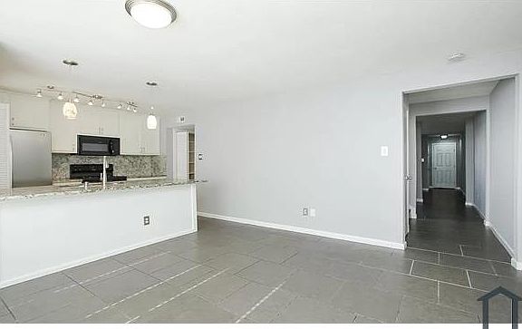 4th image of 781 Country Place Dr APT 2057