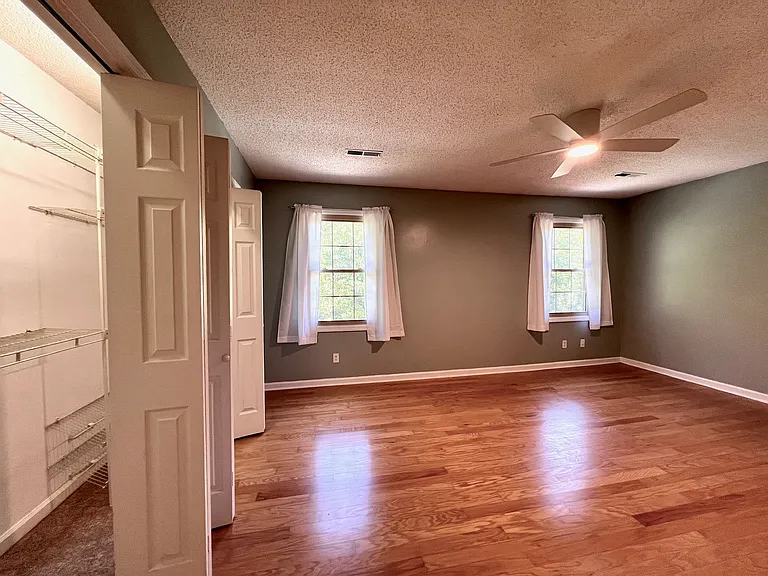 10417 Ravenbrook Ln — Photo 6