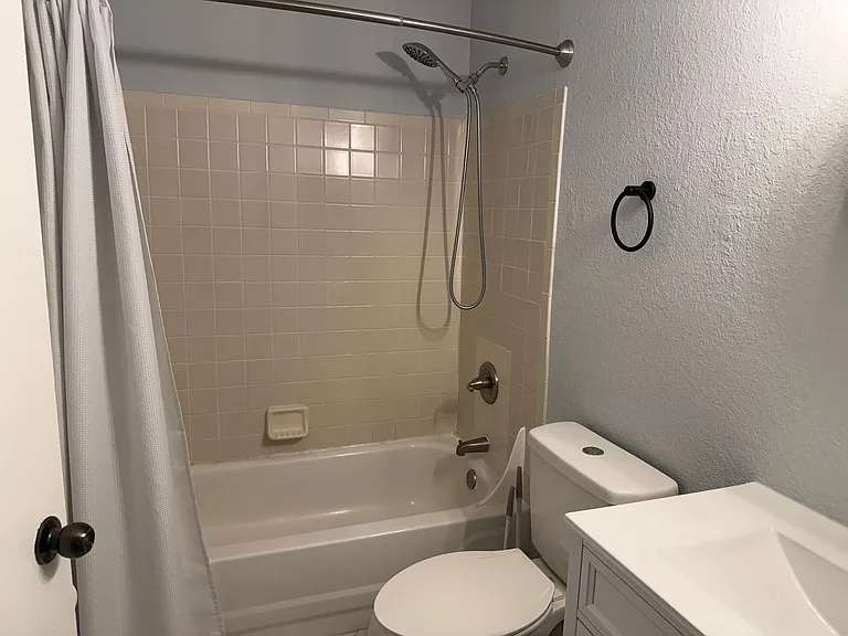 3705 SW 27th St #1218 — Photo 7