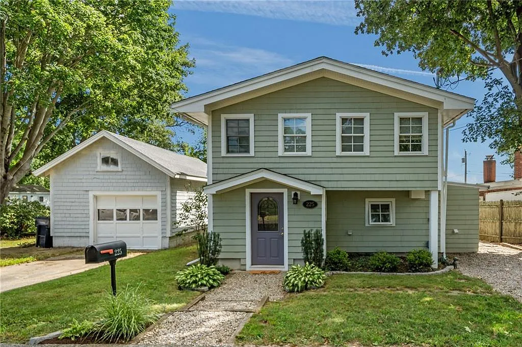 2 bed, 1.5 bath, 1224 sqft, $2,800 — Photo 3