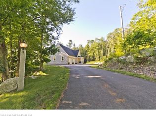 11 Town Landing Rd, Cumberland Foreside, ME 04110