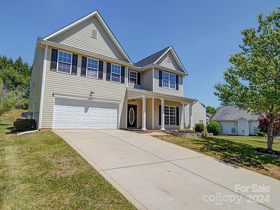 2nd image of 5025 Newport Landing Way