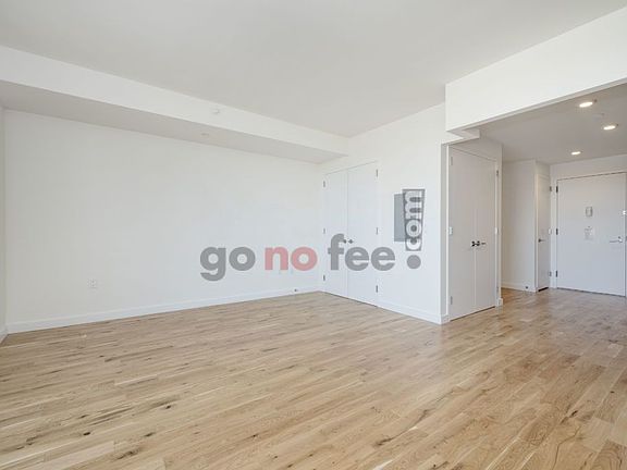 4th image of 14736 94th Ave APT 21D
