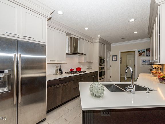 5th image of 4209 Litch Field Way