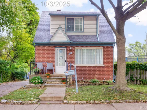 808 Kings Hwy, Lincoln Park, MI 48146